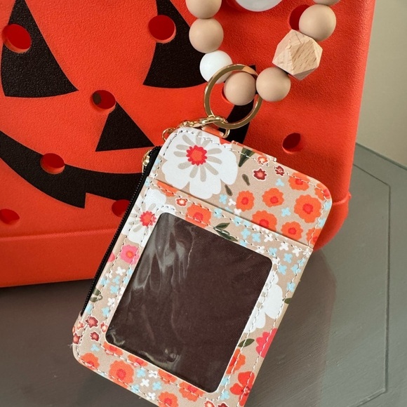 NWT Bogg Bag Compatible Wristlet Keychain Combo khaki and mango Floral OS - Picture 2 of 4